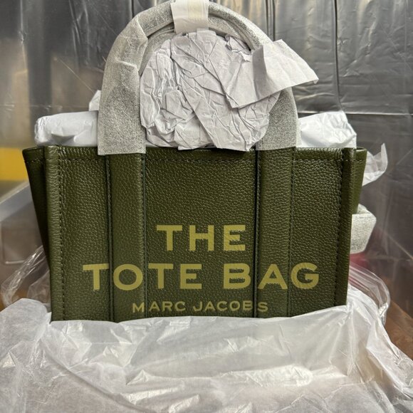 MARC JACOBS The Leather Small Tote – Forest - Picture 10 of 11